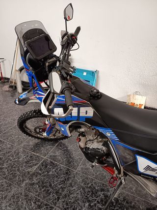 AJP PR7 650 Adventure