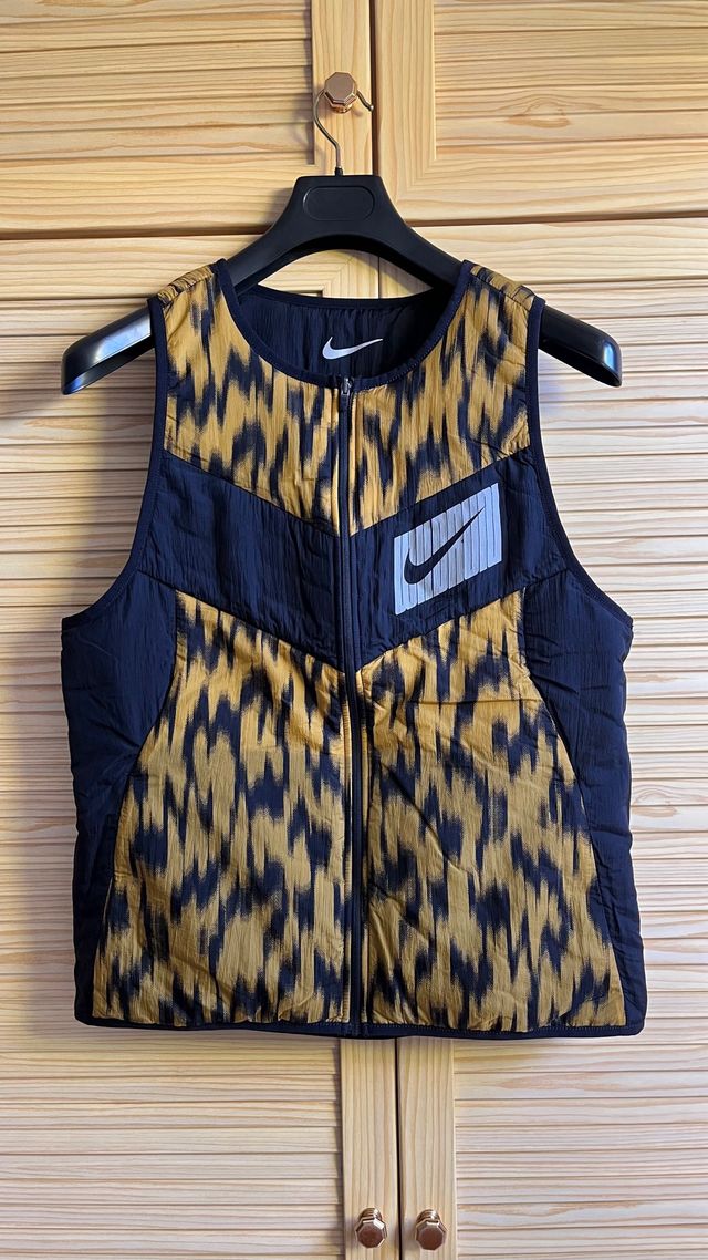 Chaleco Nike Pro Reversible.