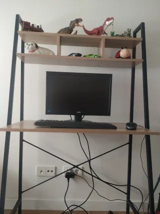 Pantalla AOC, Teclado y Ratón