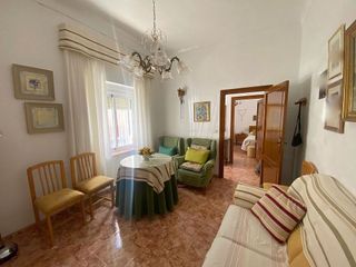 Casa adosada en venta en Hellín