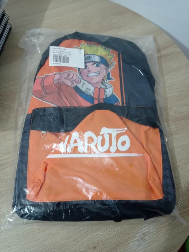 Mochila Escolar Naruto neuva sin estrenar 40x30x15