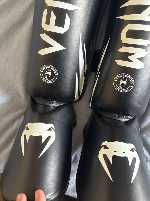 Espinilleras Venum Kick Boxing Negras XL