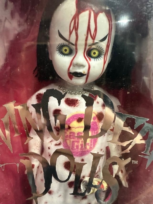 Living Dead Dolls Hong Kong Penny ULTRA RARA!