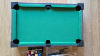 Mini mesa de billar con accesorios