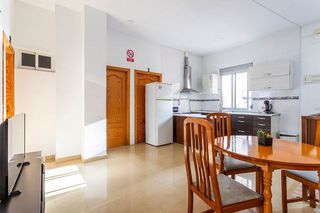 Piso en alquiler en Los Ángeles en Alicante