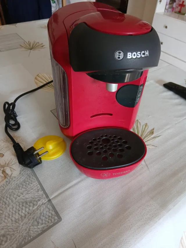 Cafetera Bosch Tassimo Roja