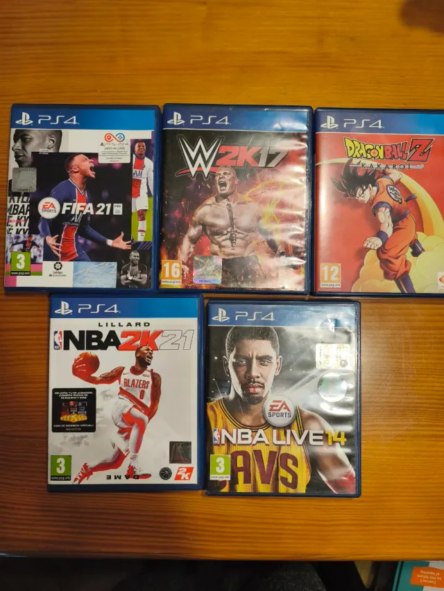 Lote 5 Juegos PS4: FIFA 21, WWE 2K17, NBA 2K21, NB