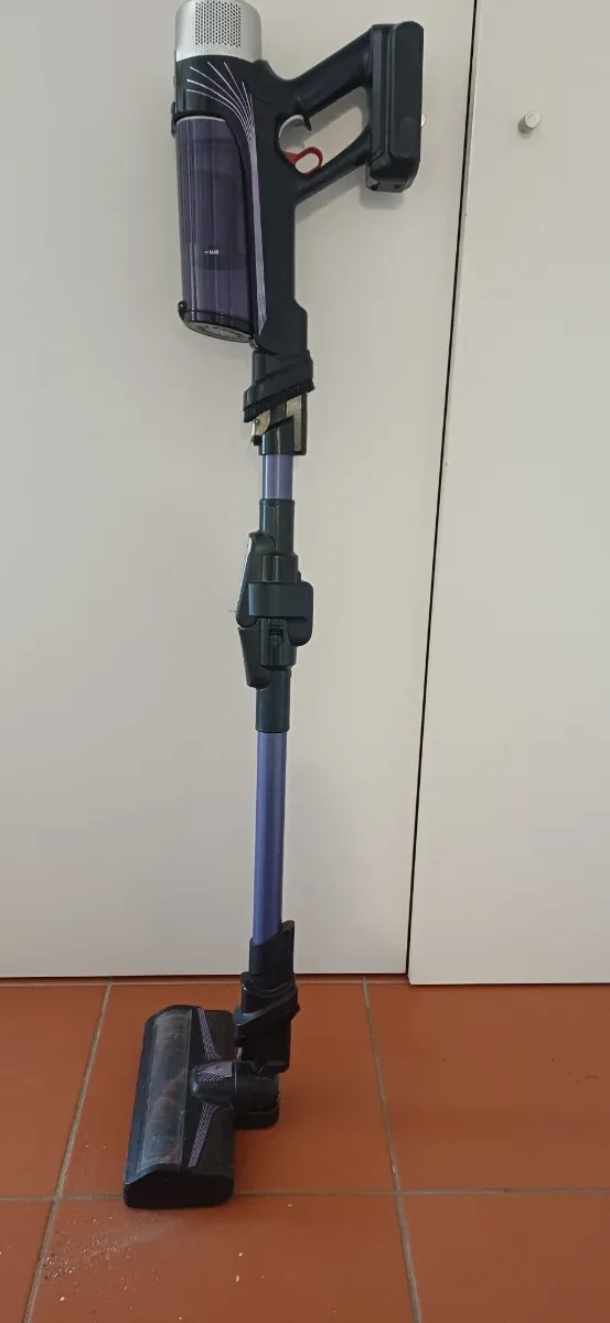 Aspiradora Rowenta Morada