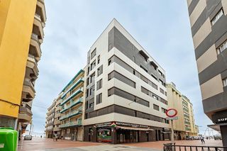 Ático en venta en Santa Catalina - Canteras en Palmas de Gran Canaria(Las)