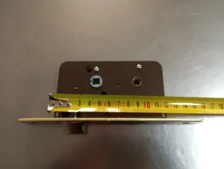 Picaporte Azbe 651-70 para embutir