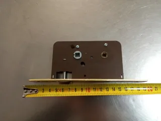 Picaporte Azbe 651-70 para embutir