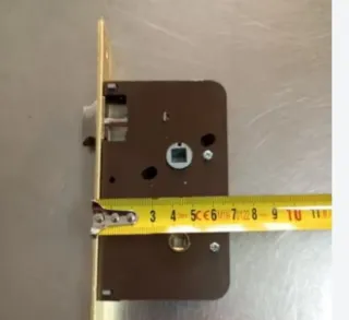 Picaporte Azbe 651-70 para embutir