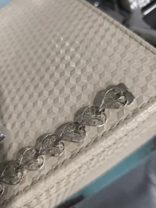 Pulsera de plata con detalles multicolor