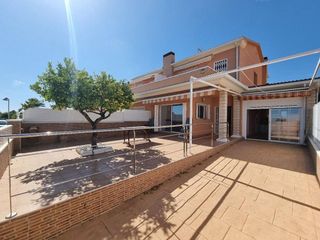 Casa pareada en venta en Centro en Roda de Barà
