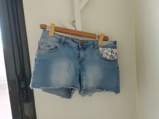 Pantalones cortos vaqueros con encaje
