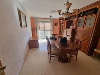 Piso en venta en San Luis en Almería