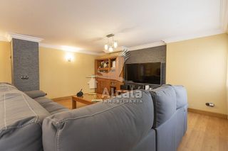 Piso en venta en Ensanche en Alcalá de Henares