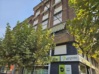 Piso en venta en Flores de Sil - La Placa en Ponferrada