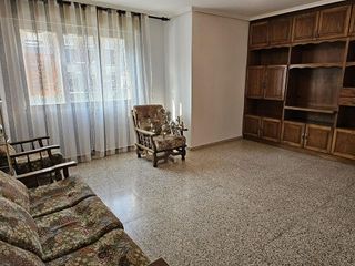 Piso en venta en Flores de Sil - La Placa en Ponferrada