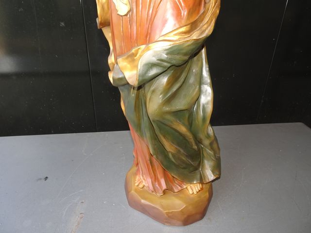 Virgen con Niño figura resina