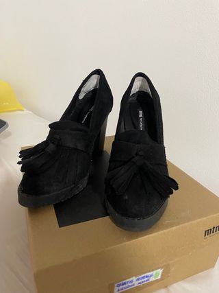 Zapatos de tacón Mustang negros