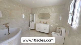 Casa adosada en venta en Bigastro