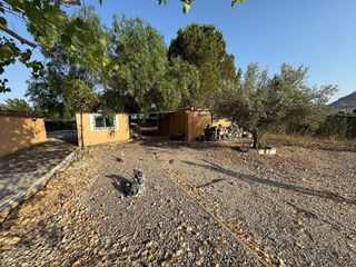 Chalet en venta en Caudete