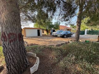 Chalet en venta en Caudete