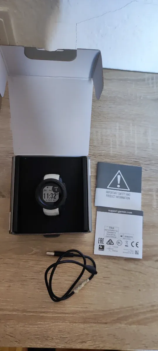 Garmin Instinct Beige/Gris Smartwatch