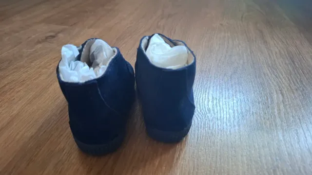 Botas Pisamonas Azul Marino Talla 21