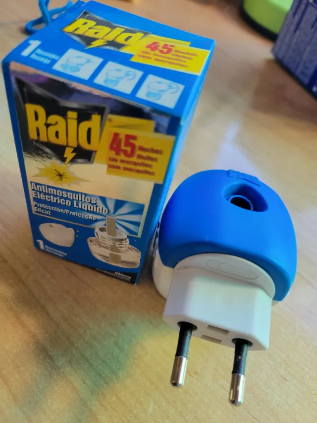 Raid Antimosquitos con difusor eléctrico