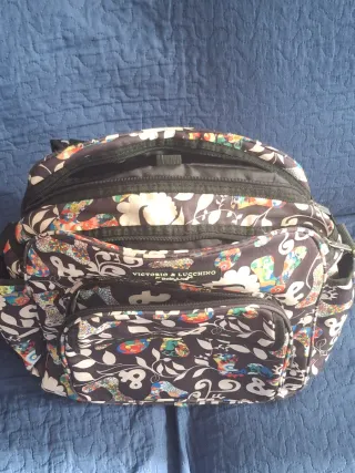 Bolso de bebé Victorio & Luchino estampado