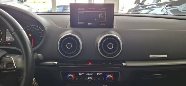 Audi A3 1.6 TDI 110CV ATTRACTION 2016