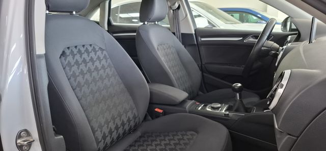 Audi A3 1.6 TDI 110CV ATTRACTION 2016