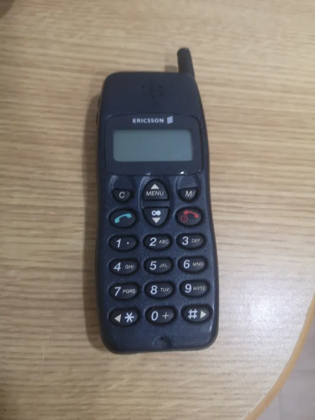 Móvil Ericsson A1018s Negro