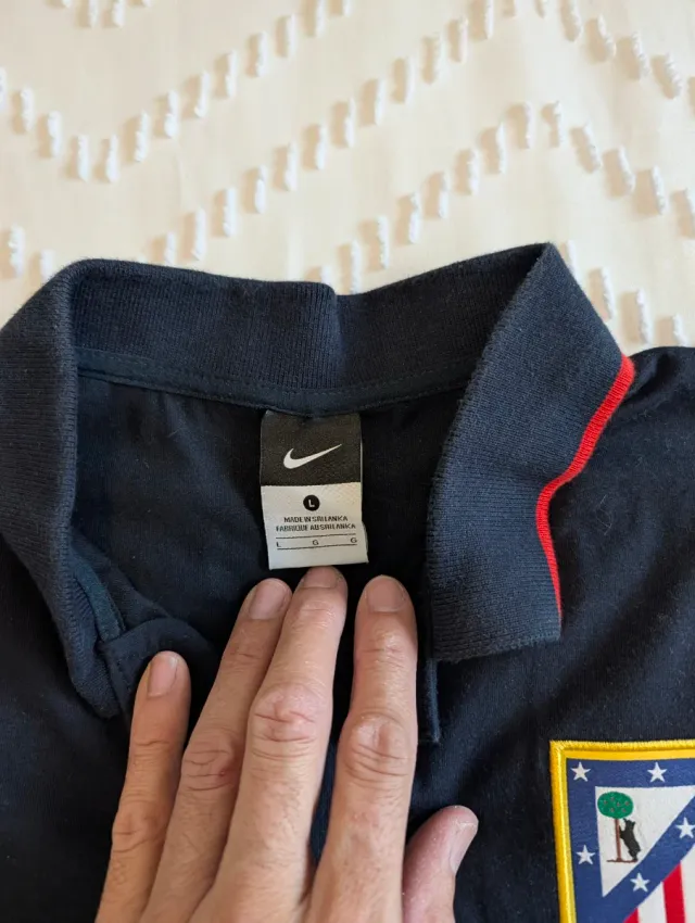 Polo Atlético de Madrid Talla L en perfecto estado