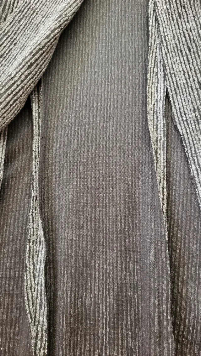 Blazer grigio e nero con toppe