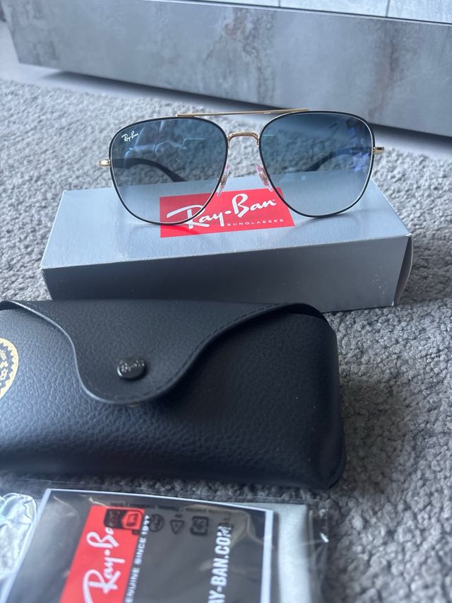 Gafas de Sol Ray-Ban Negro y Dorado