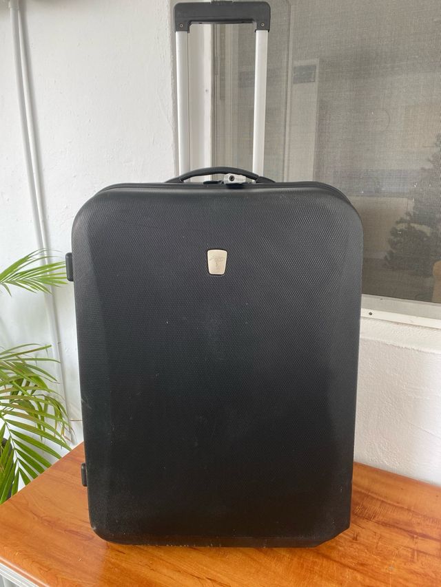 Maleta Grande Negra 70x46x28