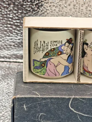 Set 5 Tazze Sake Ceramica Biho Shunga Ukiyo-e