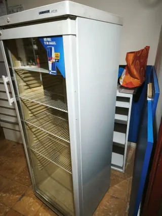 Nevera expositora Liebherr