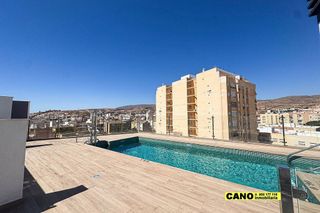Piso en venta en Barrio Alto - San Félix - Oliveros - Altamira en Almería