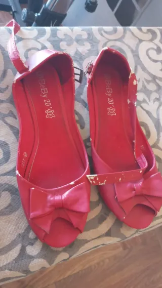 Manoletinas rojas con lazo usadas