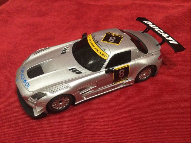 Scalextric Mercedes Benz SLS AMG GT3