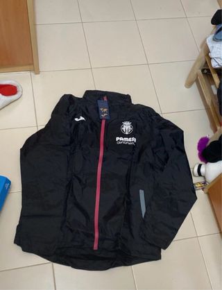Chaqueta impermeable Villarreal nueva