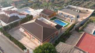 Chalet en venta en Albatera