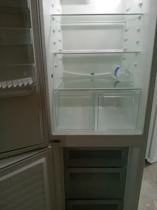 Oferta Solo hoy Frigorífico combi Zanussi Blanco N