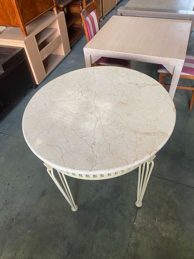 Mesa redonda forja y mármol