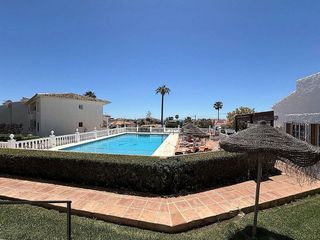 Piso en venta en El Faro de Calaburra - Chaparral en Mijas