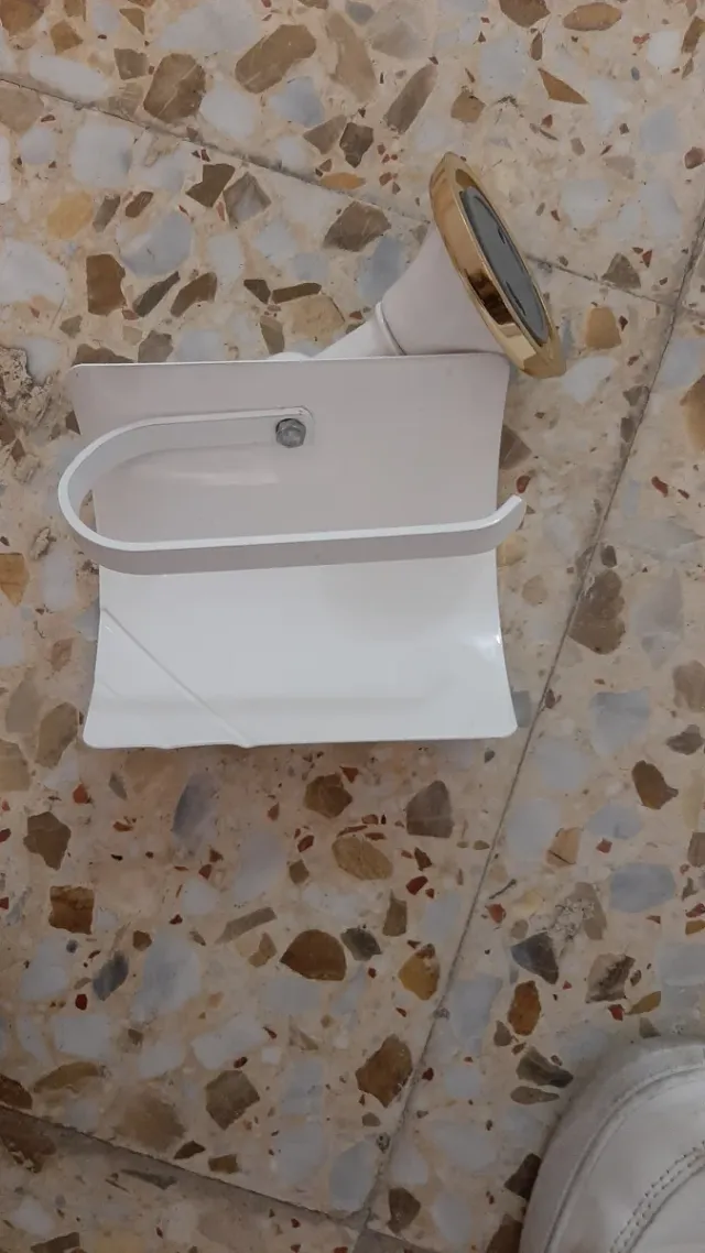 Juego accesorios baño dorado y blanco